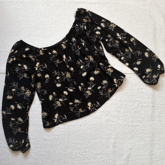 🐱Forever 21 Off the Shoulder Crop Top Blouse - Picture 1 of 4